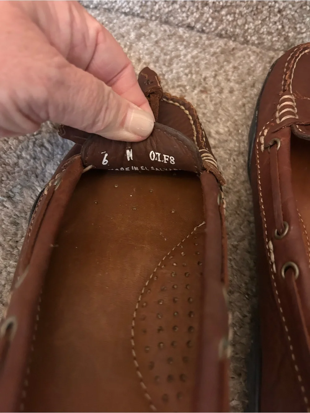 L. L. Bean Leather Moccasin Tassle Driving Loafer.  Boat shoes. Preppy. EUC. SZ6 - Picture 5 of 7